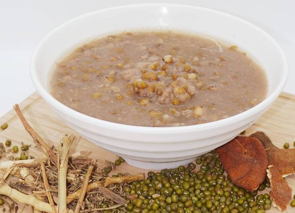 D3. Green Bean Soup 清涼綠豆沙